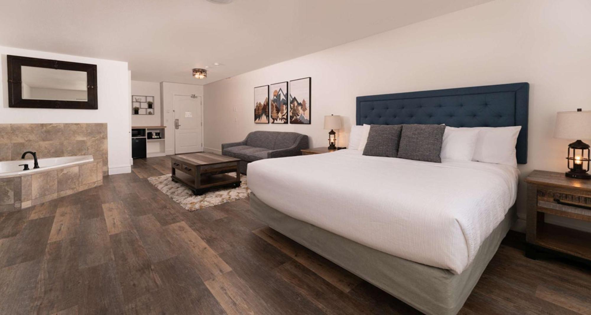 Prestige Rocky Mountain Resort Best Western Premier Collection Cranbrook Exterior foto